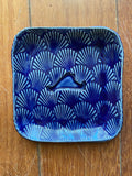 Scallop patterned MV dish